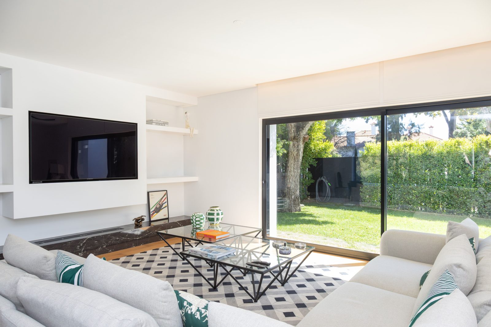 Sala com acesso ao jardim